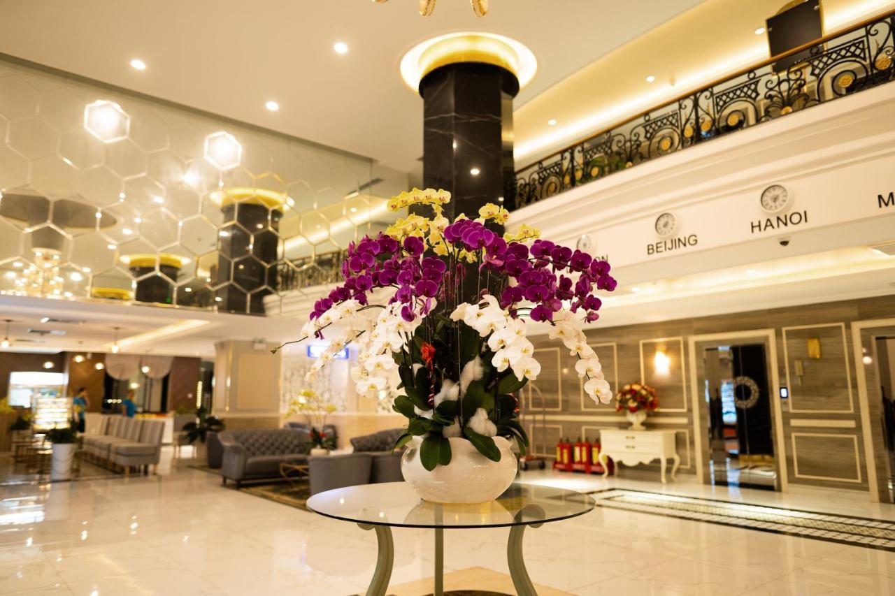 Orbit Hotel Nha Trang Exterior foto